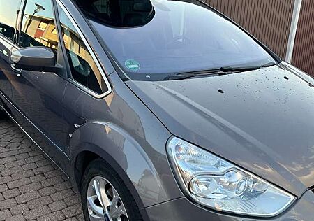 Ford S-Max Titanium (02.2010->)