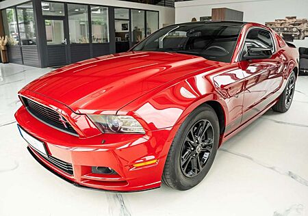 Ford Mustang 3,7 V6 LEDER XENON ALU