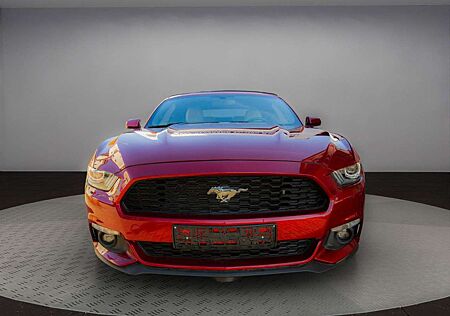 Ford Mustang Cabrio 2.3L /Navi/19"/3J.Garantie