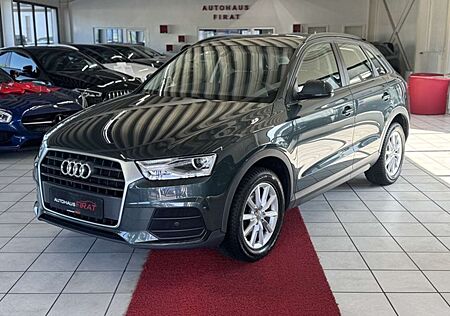 Audi Q3 ALU+AHK+Bi-Xenon+Keyless
