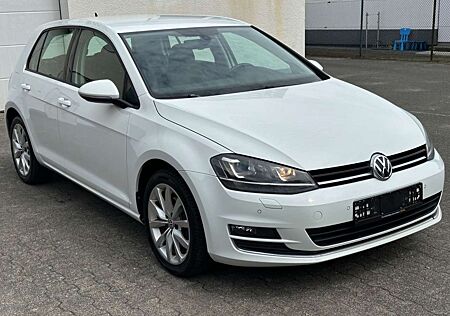 VW Golf Volkswagen VII Lim. Highline BMT TEMPO|AHK|DYNAUDIO