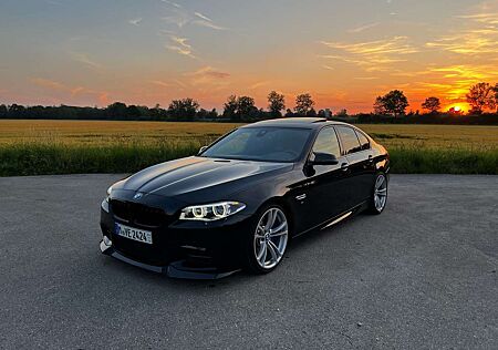 BMW 550i 550 xDrive Sport-Aut.