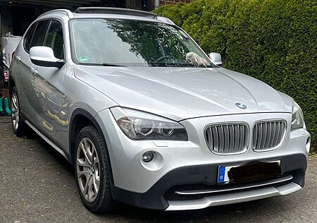 BMW X1 x-Drive 20 d AHK / NAVI / Sitzheizung