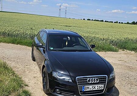Audi A4 Avant 2.0 TFSI Attraction