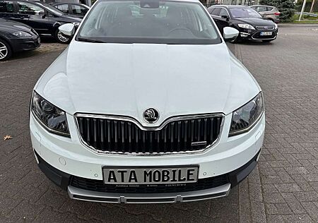 Skoda Octavia Combi Scout 4x4,SCHEKHEFT,NAVI,AHK