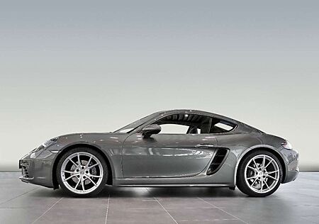 Porsche Cayman Sportabgasanlage und 19 Zoll Winterreifen