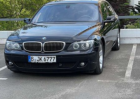 BMW 750Li 750