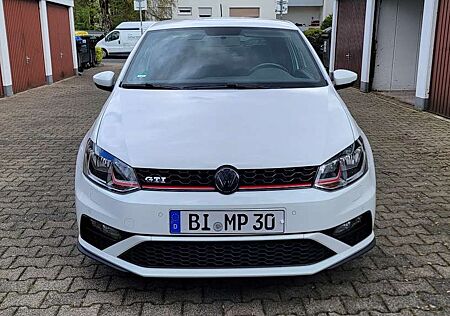 VW Polo GTI Volkswagen Polo 1.8 TSI (Blue Motion Technology) GTI