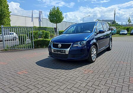 VW Touran Volkswagen Freestyle
