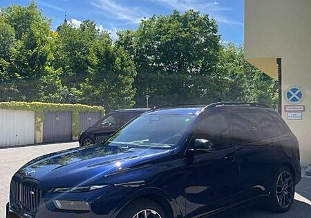 BMW Others X7 M60i XDrive 1.Hand M Paket Voll
