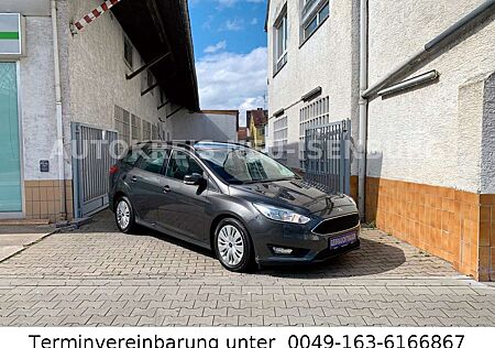 Ford Focus 1.0 Turnier Business *Navi *Freispr. *EU6