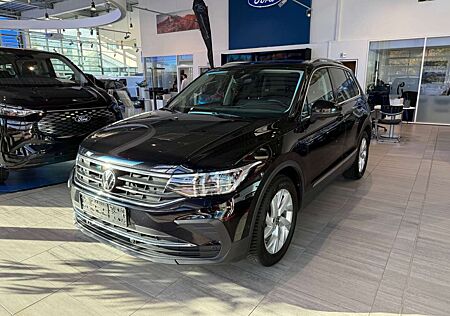 VW Tiguan Volkswagen 1.5 TSI BMT LED AHK Navi KlimaA RFK PDC