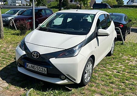 Toyota Aygo x-play touch