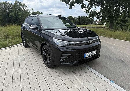 VW Tiguan Volkswagen 2.0 TDI SCR 4MOTION DSG R-Line