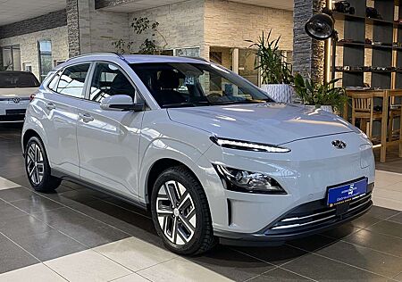 Hyundai Kona Select dig.Cockpit ACC R.Cam SHZ ODC DAB+