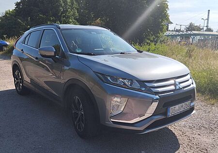 Mitsubishi Eclipse Cross 1.5 T-MIVEC (ClearTec) 2WD Active