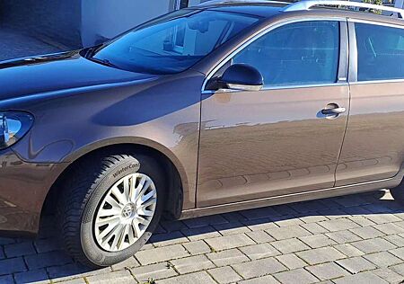 VW Golf Variant Volkswagen Golf VI Variant Diesel 1.6 TDI DPF Style