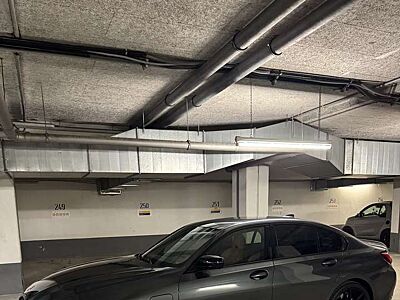 BMW 320 320 e M Sport, M-Sportsitze, 360 Kamera, Carbon