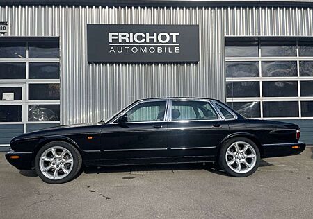Jaguar XJ8 4.0
