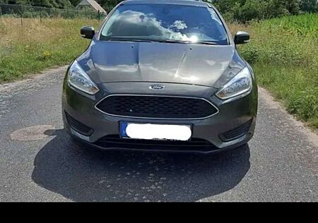 Ford Focus 5p 1.5 tdci Business s&s 95cv