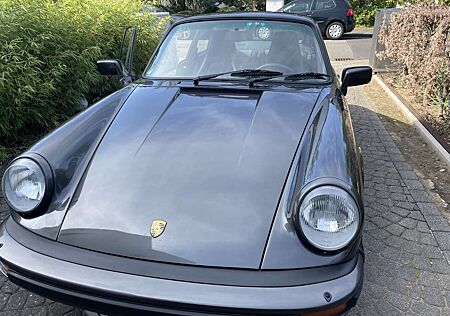 Porsche 911 Carrera