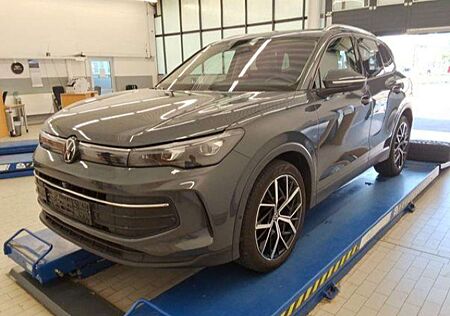VW Tiguan Volkswagen 1.5 eTSI DSG Life IQ.Light 20"Alu Harman