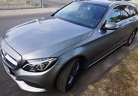 Mercedes-Benz C 200 C-Klasse T-Modell T 7G-TRONIC
