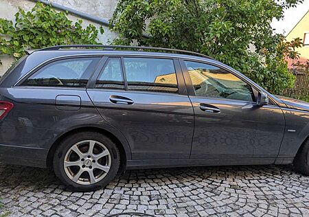Mercedes-Benz C 200 T CDI DPF BlueEFFICIENCY