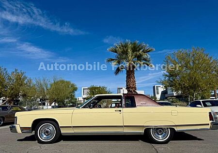 Lincoln Town Car Coupe 1 of 144 with only 35´000miles