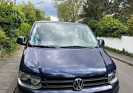 VW T5 Multivan Volkswagen Multivan 4MOTIONPanAmericana