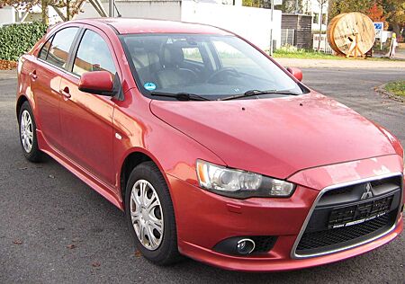 Mitsubishi Lancer 2.0 DI-D Instyle/LEDER/NAVI/SCHECKHEFT