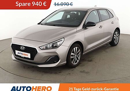 Hyundai i30 1.6 CRDi YES!*NAVI*TEMPO*CAM*PDC*SHZ*