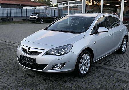 Opel Astra J Innovation BiXenon/Alu/Teilleder/Tempoma