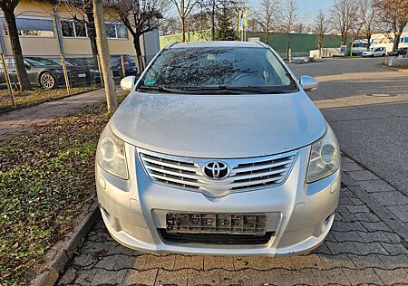 Toyota Avensis Kombi Executive