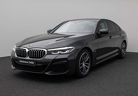 BMW 520 d M Sport Kamera HUD DAB HiFi AHK DisplayKey