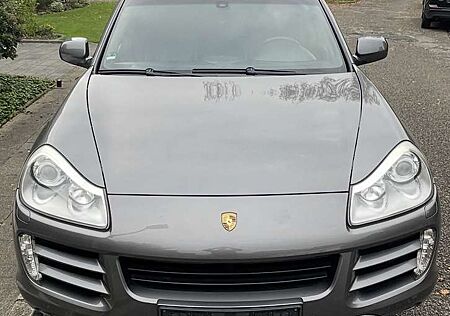 Porsche Cayenne Tiptronic 290PS super Zustand