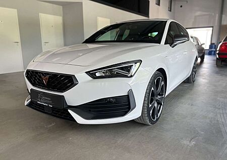 Cupra Leon VZ e-Hybrid LED/ACC/Navi/PDC/180 kW