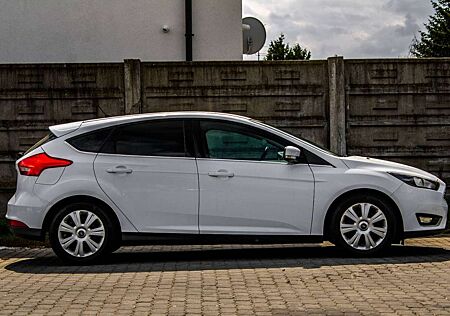 Ford Focus 1.0 EcoBoost Start-Stopp-System Titanium