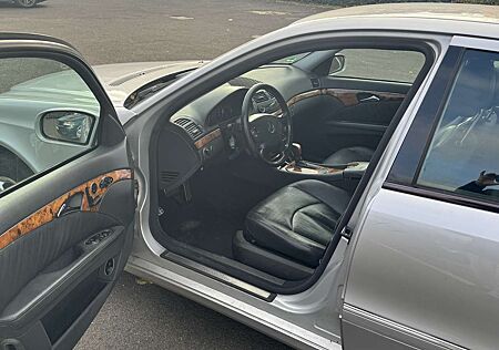Mercedes-Benz E 320 Elegance