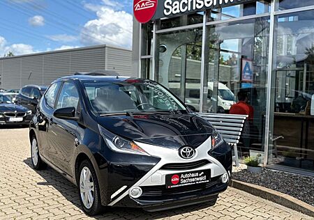 Toyota Aygo x-play touch