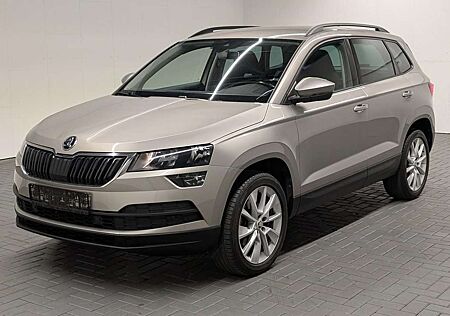 Skoda Karoq Style Navi/AHK/SHZ/Kam/Keyless/18 LM