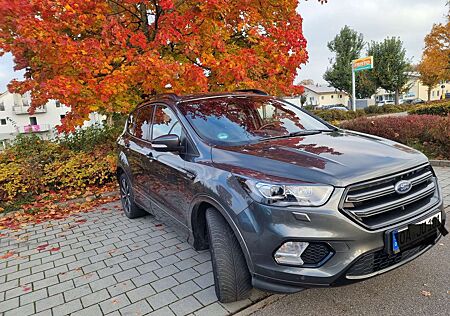 Ford Kuga 2.0 TDCi 4x4 Aut. ST-Line