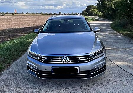 VW Passat Variant Volkswagen 1.8TSI DSG Highline R-line Außen