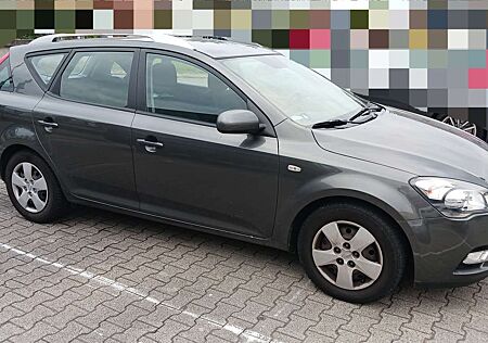 Kia Cee'd Ceed / Ceed 1.4 CVVT Spirit
