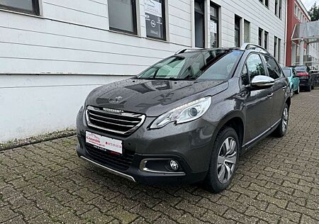 Peugeot 2008 Style Klima SHZ Pano Garantie Scheckheft