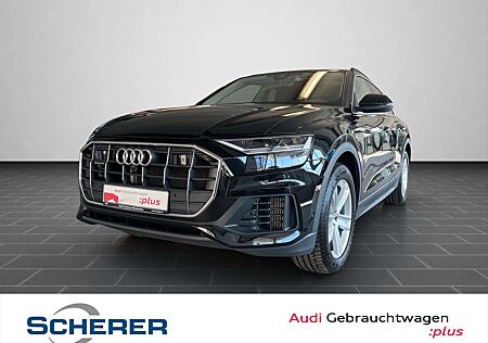 Audi Q8 55TFSI/quattro/tiptronic/ Sounds