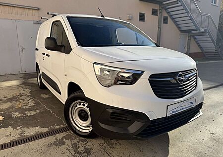 Opel Combo Selection 4trg. mit Klima/ZV/ESP/AHK/EFH/Regaleinb