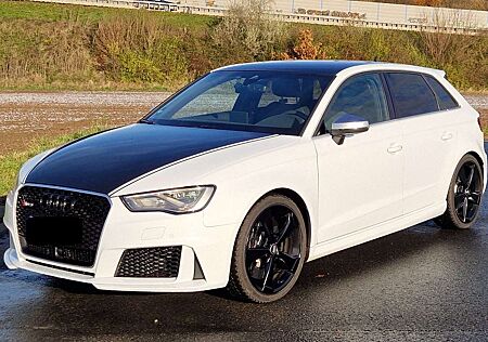 Audi RS3 Sportback S tronic