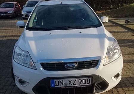 Ford Focus Turnier 1.8 White