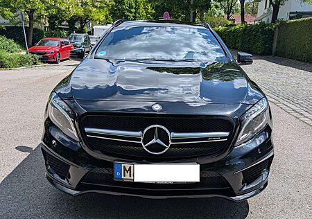 Mercedes-Benz GLA 45 AMG AMG GLA 45 4Matic AMG Speedshift 7G-DCT